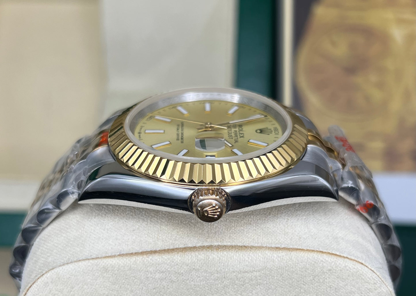 Golden Two Tone Automatic – Jubilee Chain